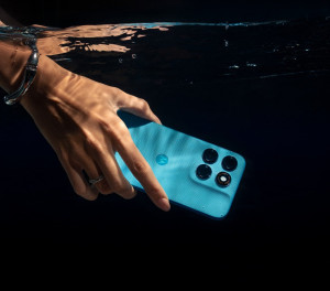 Moto G87 официально: камера 200 МП, IP69 и Android 16 в среднем сегменте