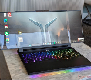Lenovo на CES 2026 показала майбутнє ноутбуків: гнучкі екрани, ІІ-окуляри та нова логіка роботи