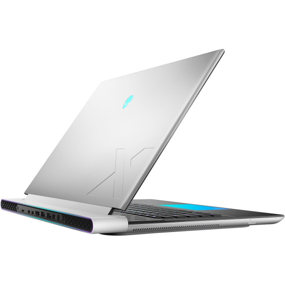 Alienware x16 R2 (useashbtsx16r2gxxg)