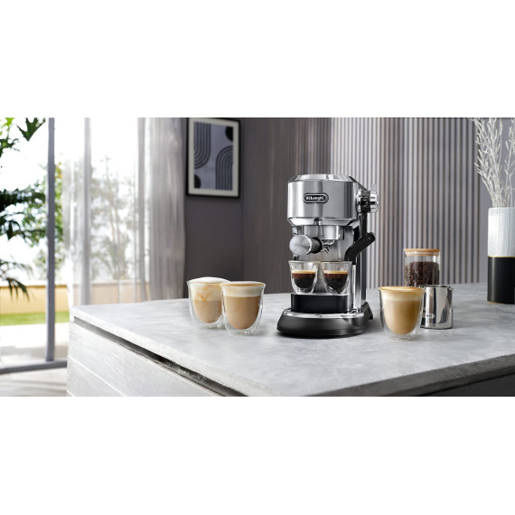 Рожкова кавоварка еспресо Delonghi Dedica Maestro Plus Espresso Machine EC950M