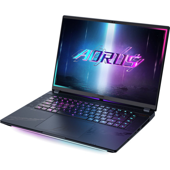 GIGABYTE AORUS MASTER 16 (BYHC5UKE64SP)