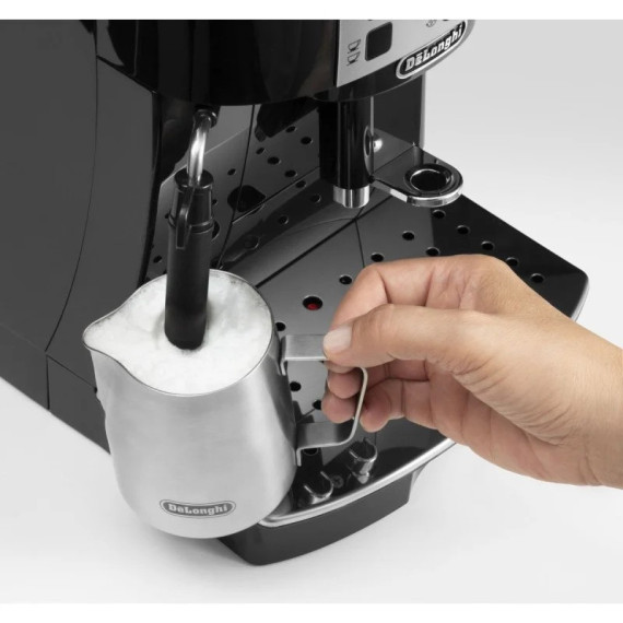 Кофемашина автоматическая Delonghi Magnifica S ECAM 22.110.B