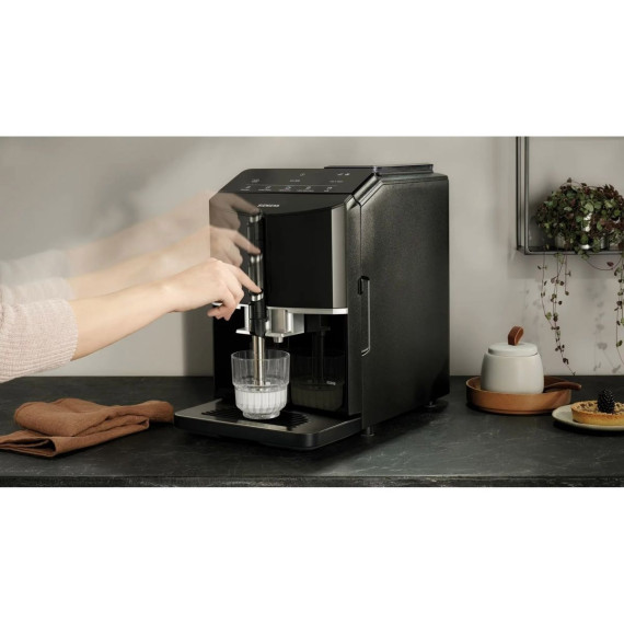 Кофемашина автоматическая Siemens EQ.300 TF301E19