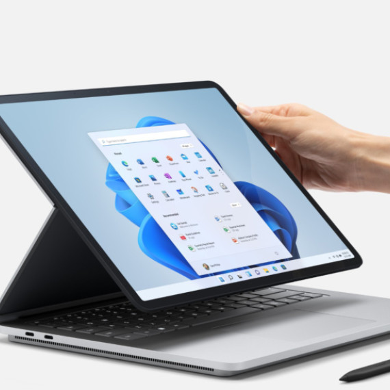 Microsoft Surface Laptop Studio Platinum (THR-00001)