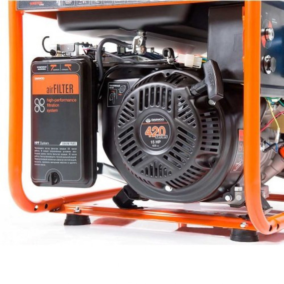 Бензиновый генератор Daewoo Power GDA 7500DPE-3