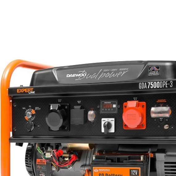 Бензиновый генератор Daewoo Power GDA 7500DPE-3