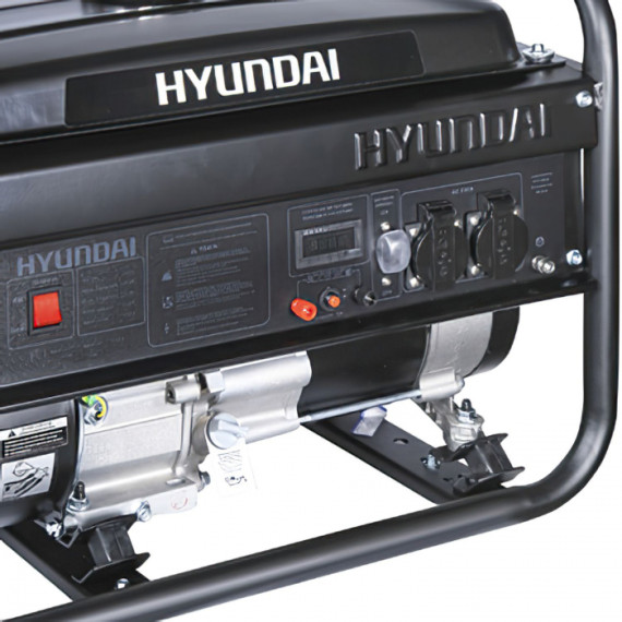 Бензиновый генератор Hyundai HHY 3050F