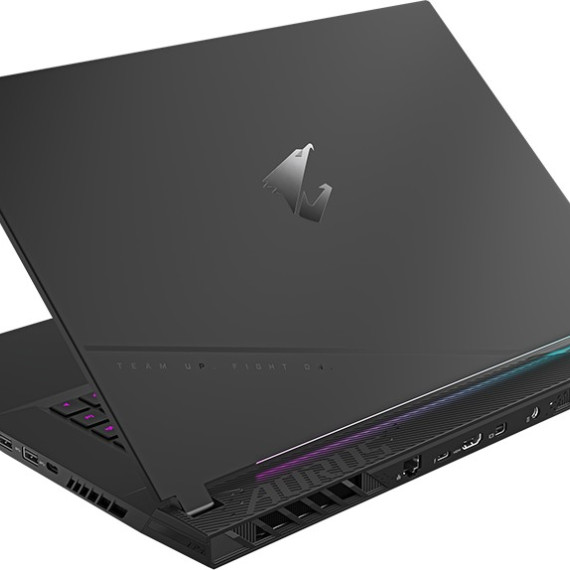 Gigabyte AORUS 15 BSF (AORUS_15_BSF-73KZ754SD)