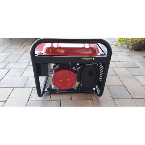 Бензиновый генератор DORATEX PGG-2.7 KW