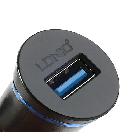 Автомобильное зарядное устройство EGGO 2.1A iPhone/iPad/iPod/Samsung/HTC/Lenovo/LG (Black/Blue) - ITMag